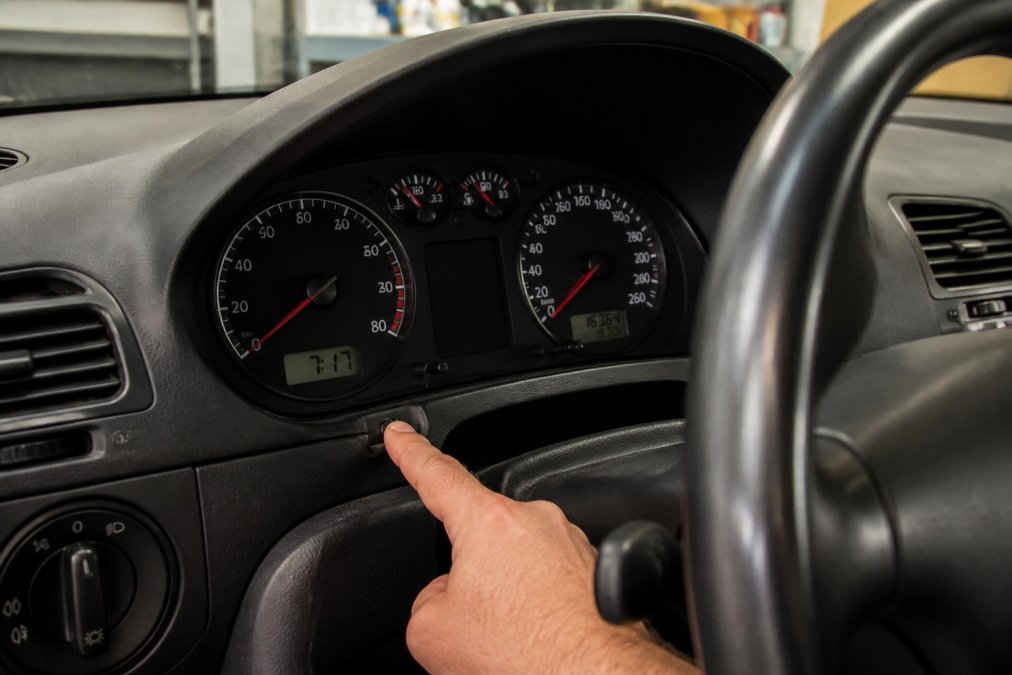 Reset VW Service Light Without Tool: Step-by-Step